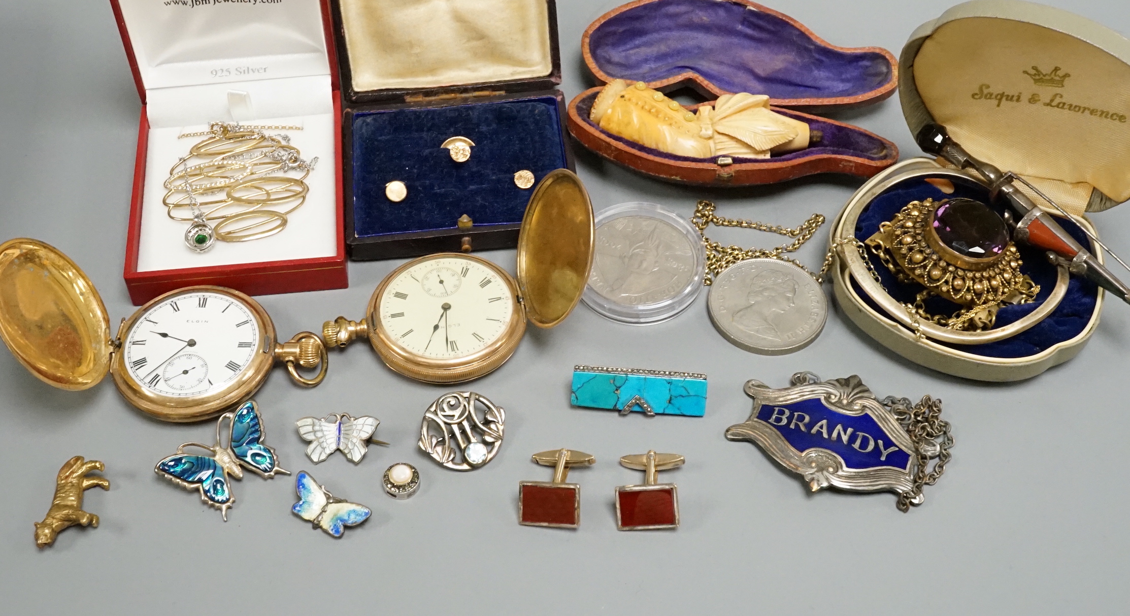 A small quantity of jewellery and other items including Scottish hardstone set dirk brooch, coins, meerschaum pipe, pocket watch etc.
